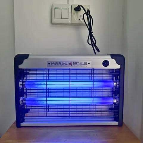 💥 Lampe Anti-Insectes Professionnelle – Dites adieu aux moustiques pour de bon